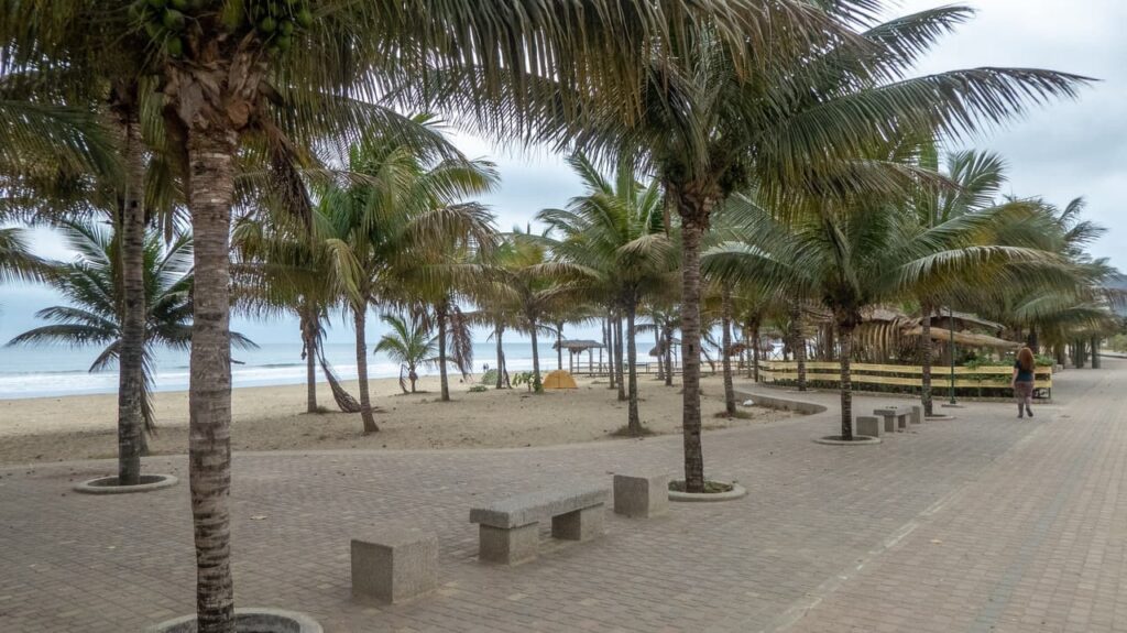 Puerto Lopez malecon/boardwalk